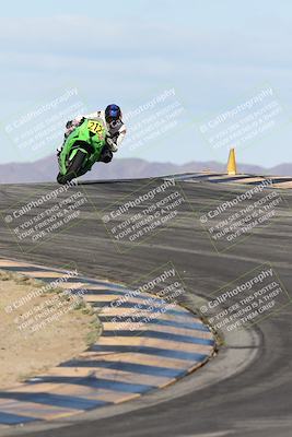 media/Nov-16-2025-Race Pace (Sun) [[8c5fa54630]]/Verified Riders/1-Turns 9 and 10 (925am)/